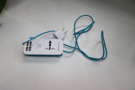 WAWEIS Flat Plug Power Strip, Thin Wall Plug with 1 Outlets 4 USB Charging Station