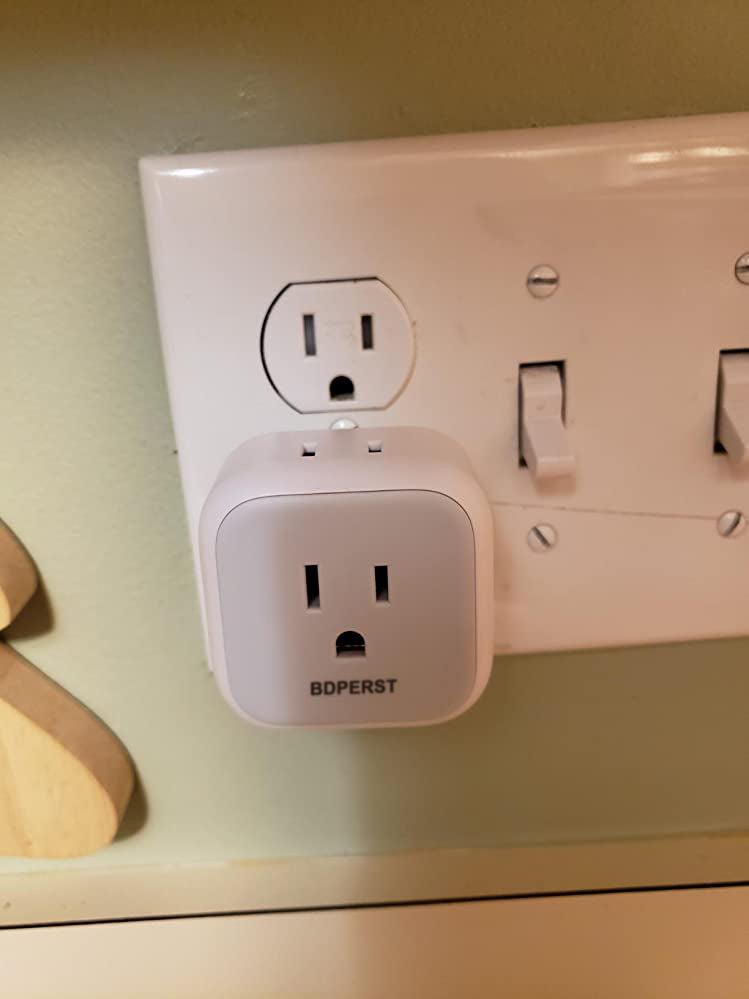 BDPERST Multiple Outlet Wall Plug, 2 Packs Multiple Outlet Splitter Box