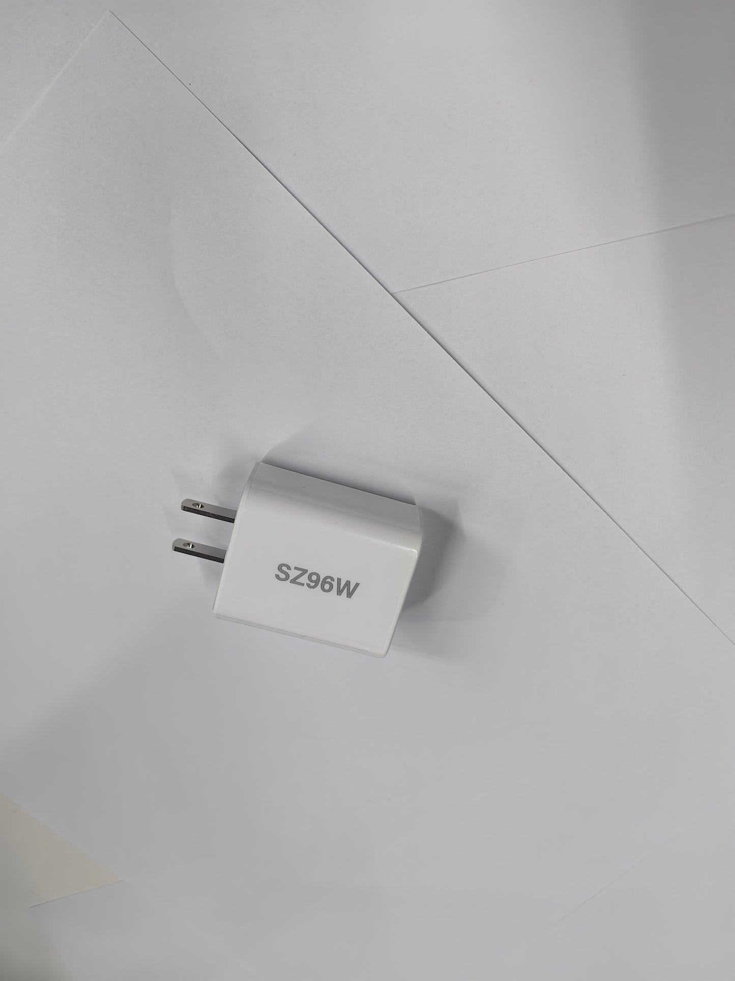 SZ96W 20W Fast USB-C Charger, for iPhone 16/16 Pro Max/15 Series/iPad Pro and More