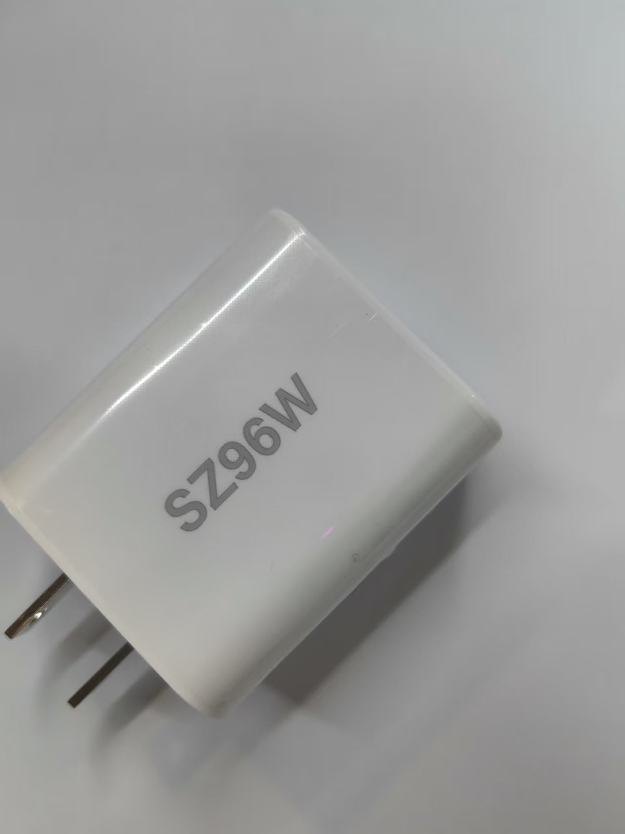 SZ96W 20W Fast USB-C Charger, for iPhone 16/16 Pro Max/15 Series/iPad Pro and More